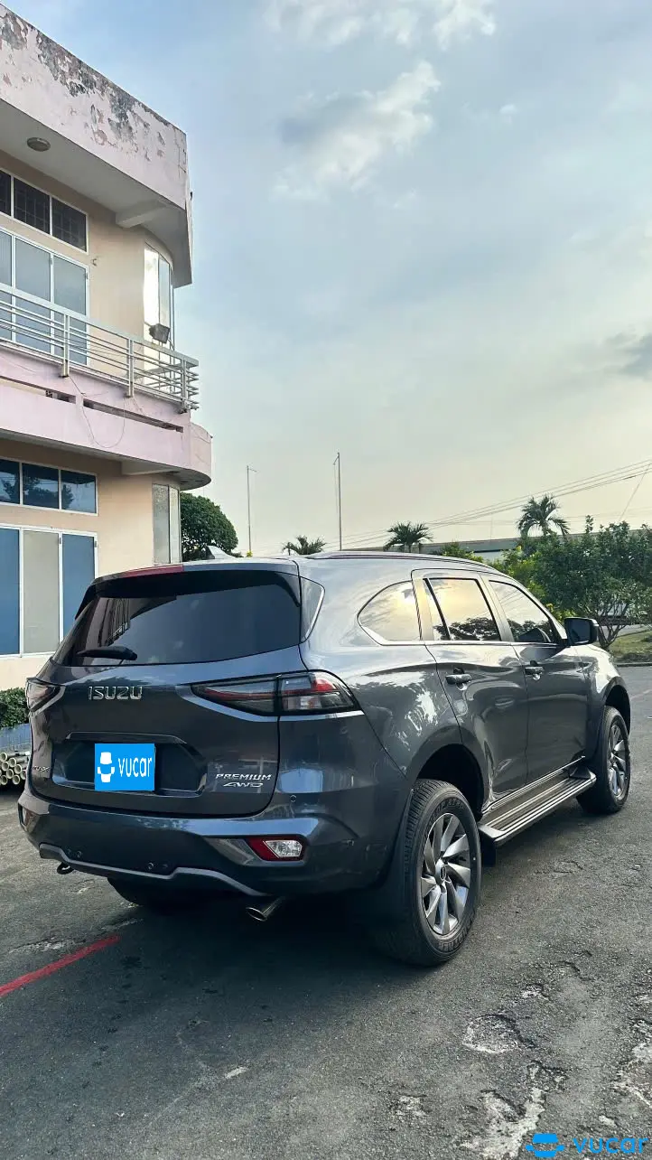 Ảnh xe Isuzu mux premium 2023 - ảnh 2
