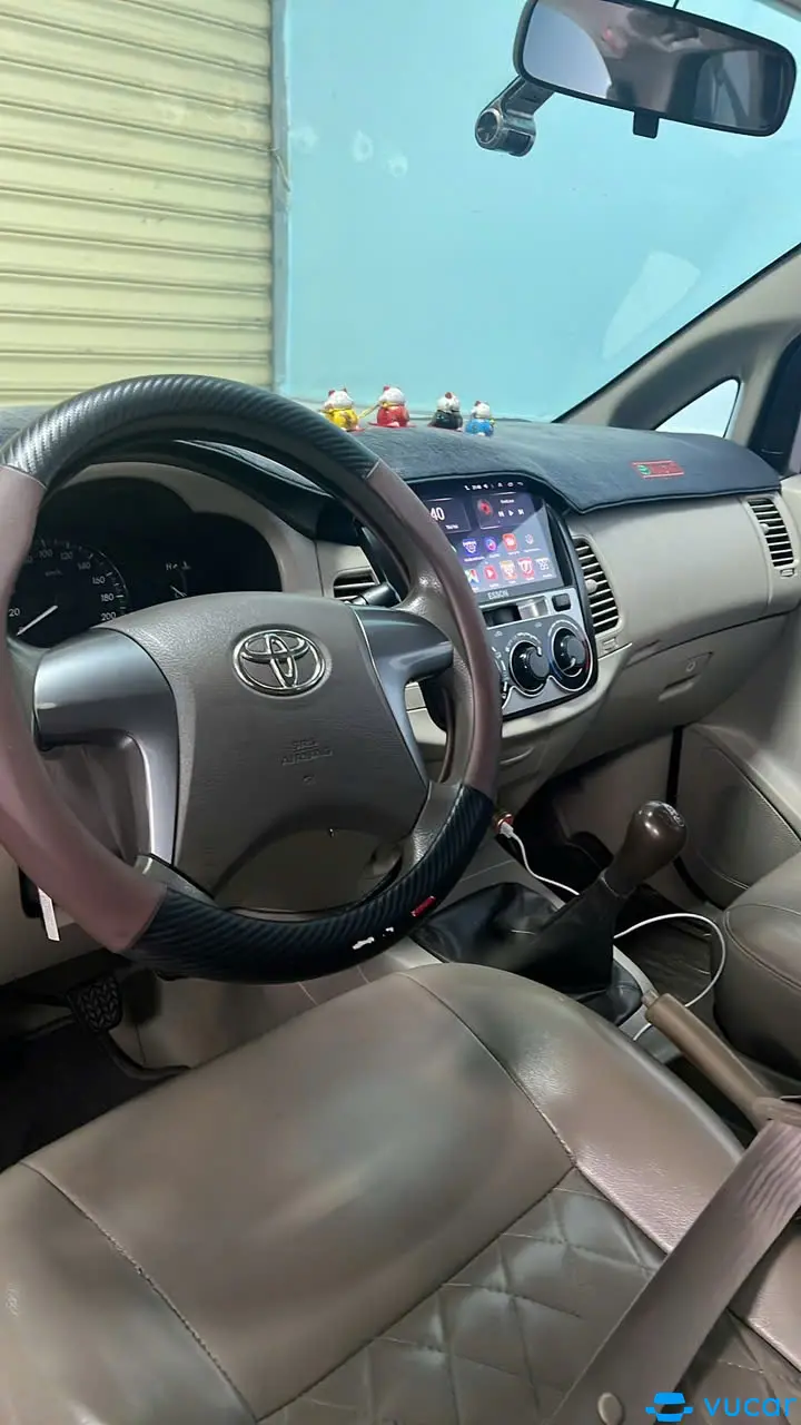 Innova 2015 bản E2.0 - Nội thất 4
