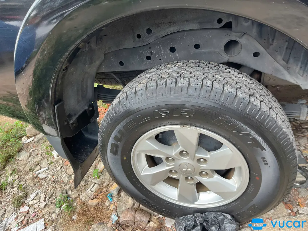 Mitsubishi Triton 1 cầu số tự động 2017 - Ngoại thất 5
