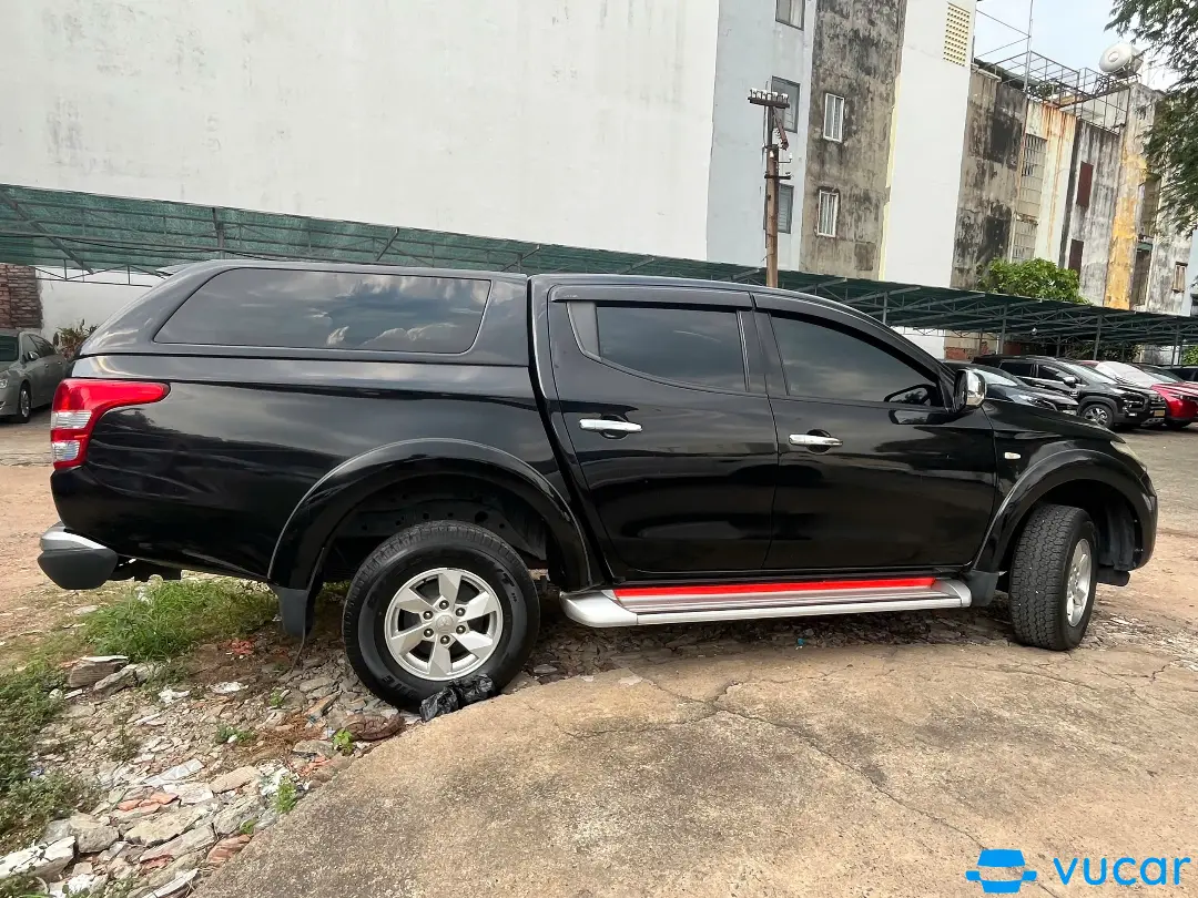 Mitsubishi Triton 1 cầu số tự động 2017 - Ngoại thất 6