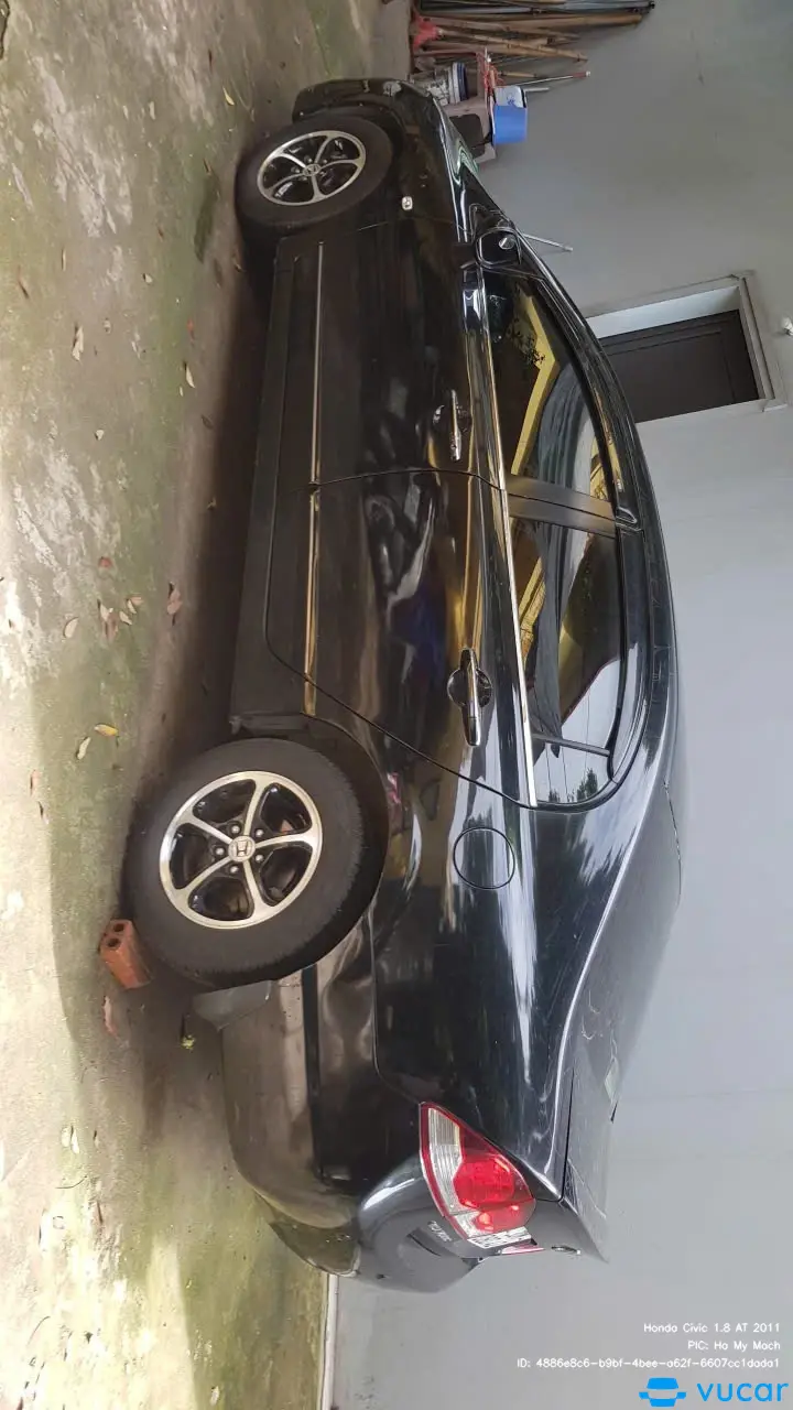 Honda Civic 1.8 AT 2011 - Ngoại thất 1