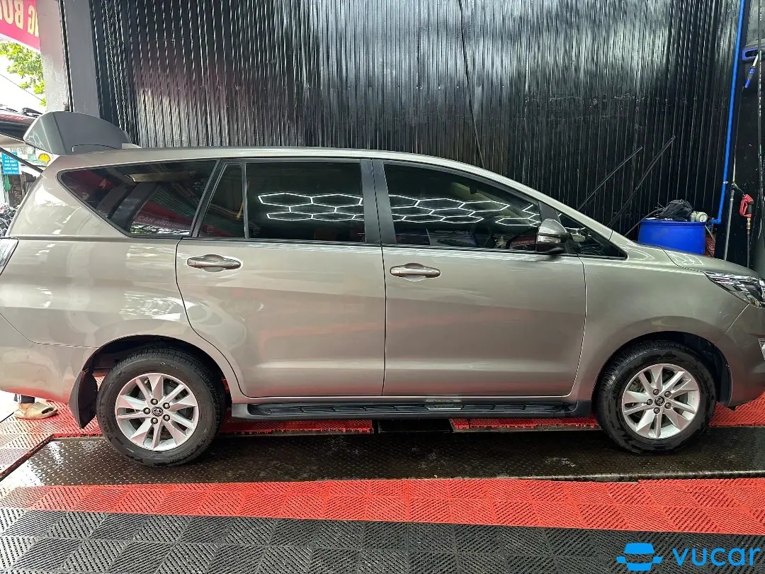 Ảnh xe Toyota Innova 2.0E 2016
