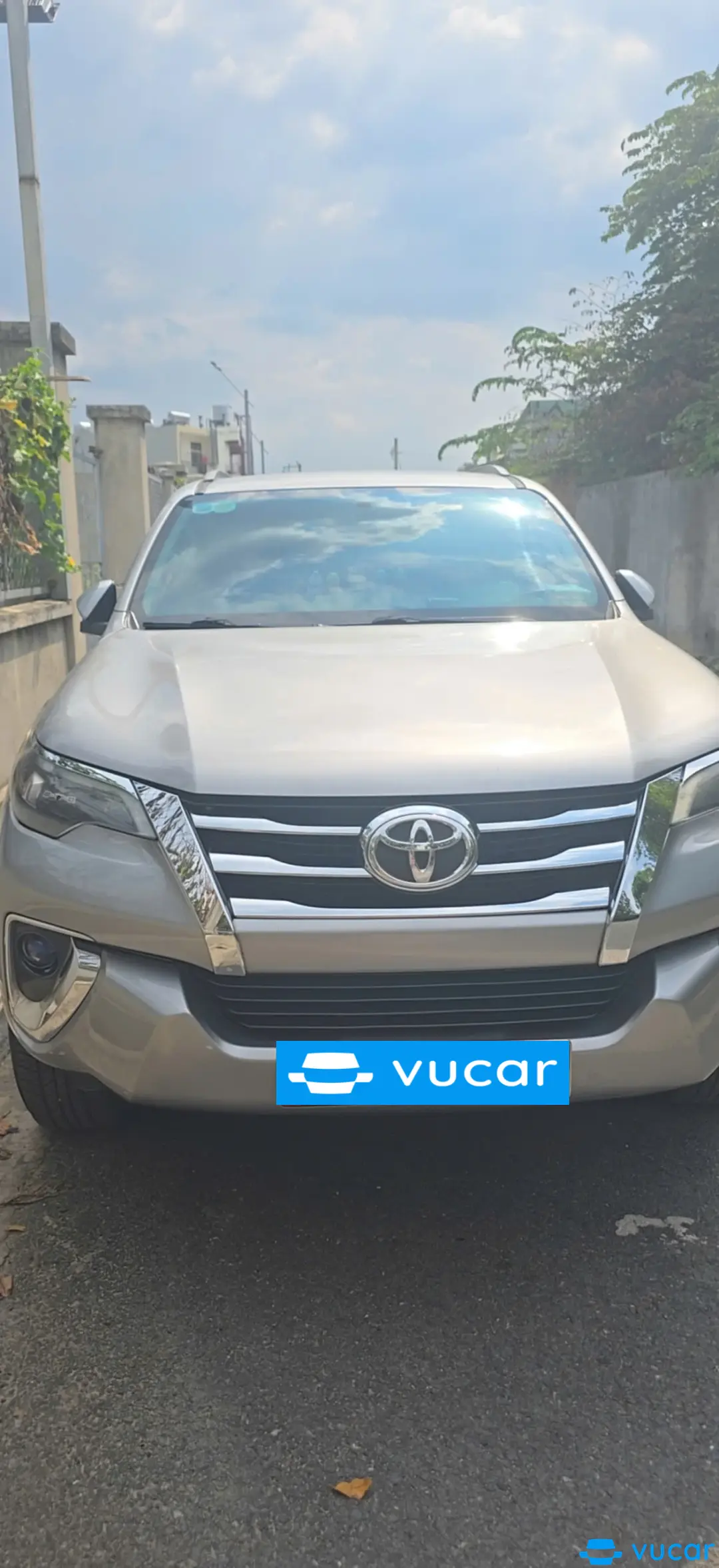 Ảnh xe Toyota Fortuner 2.4L 4x2 AT 2020