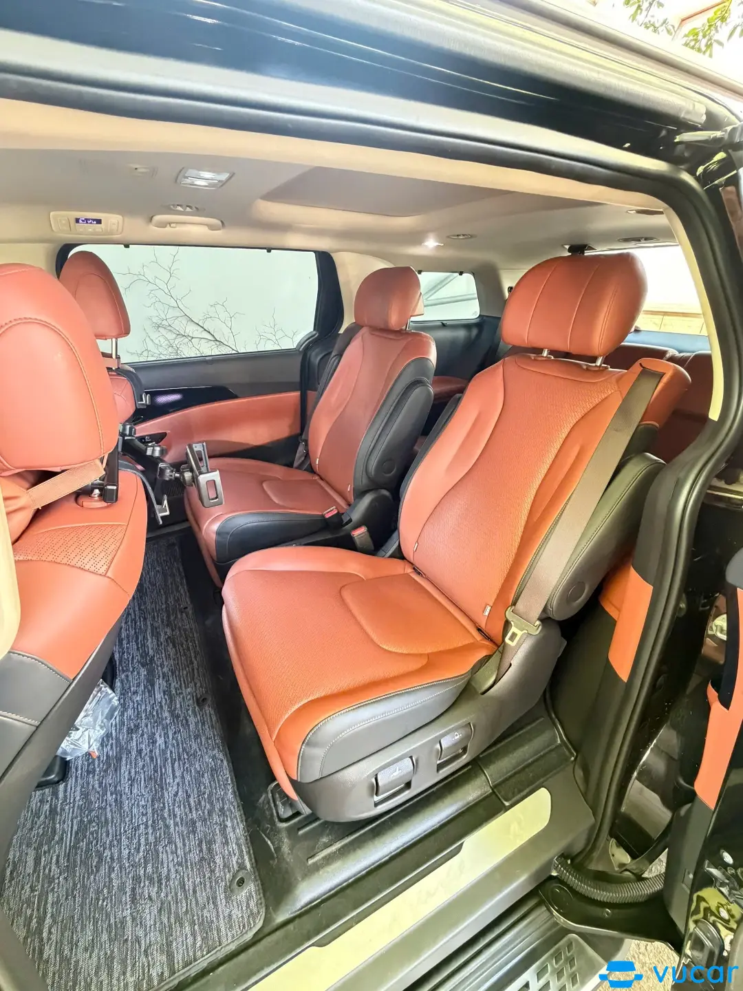 Kia Carnival Signature 2.2D 2023 - Nội thất 3