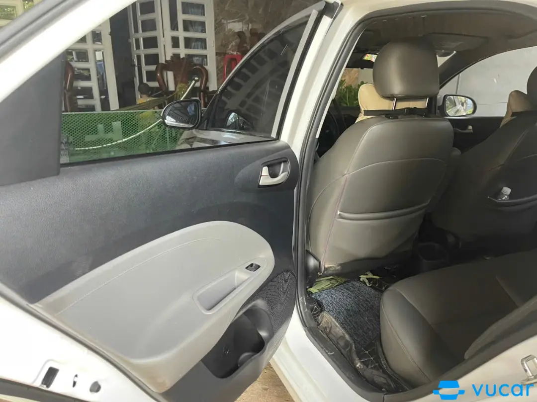 Kia soluto MT 2022 - Nội thất 1