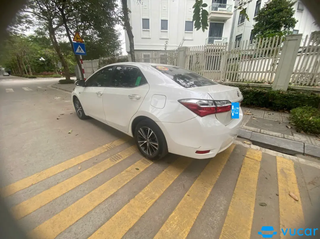 Toyota Corolla altis 1.8E AT 2020 - Ngoại thất 3