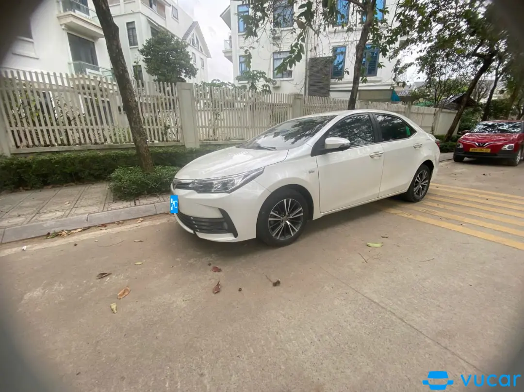 Toyota Corolla altis 1.8E AT 2020 - Ngoại thất 4