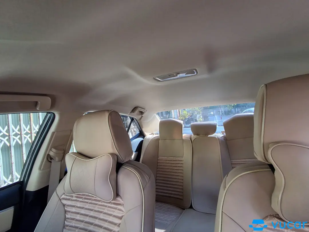 Toyota Corolla altis 1.8G AT 2019 - Nội thất 6