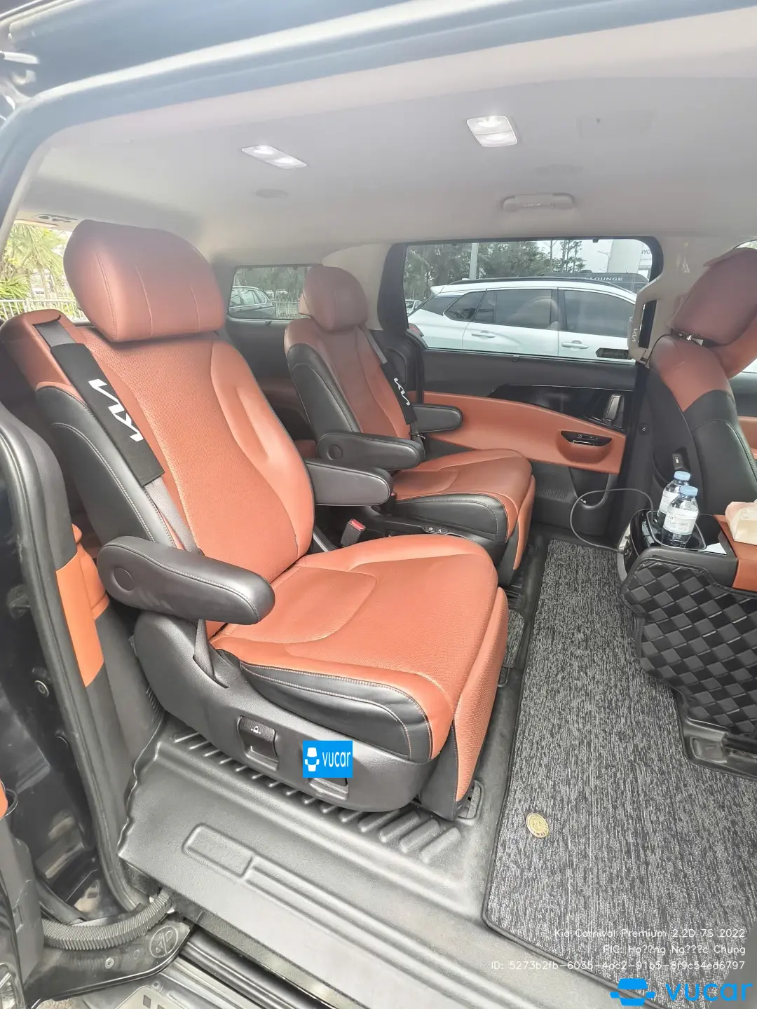 Kia Carnival Premium 2.2D 7S 2022 - Nội thất 9