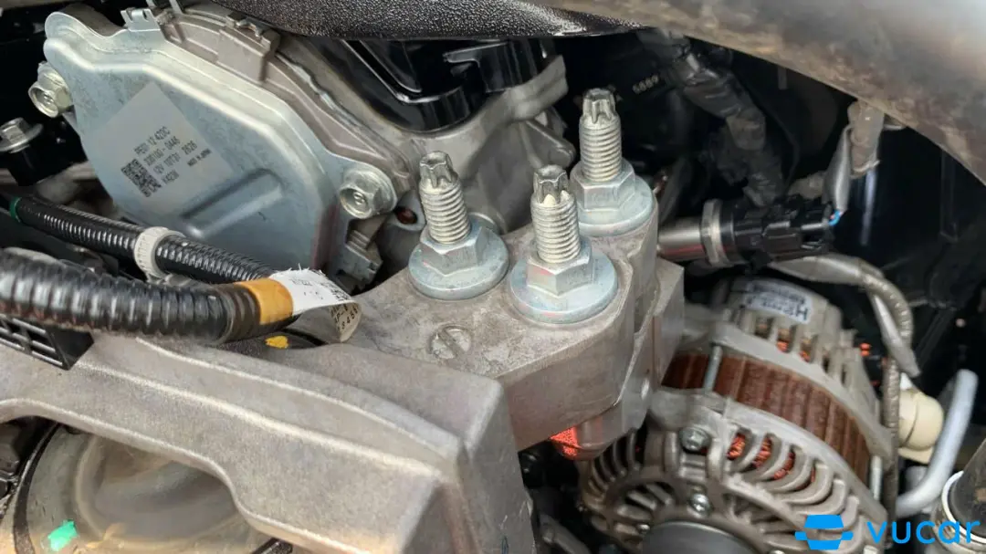 Mazda 2 1.5 AT 2018 - Khoang động cơ 3