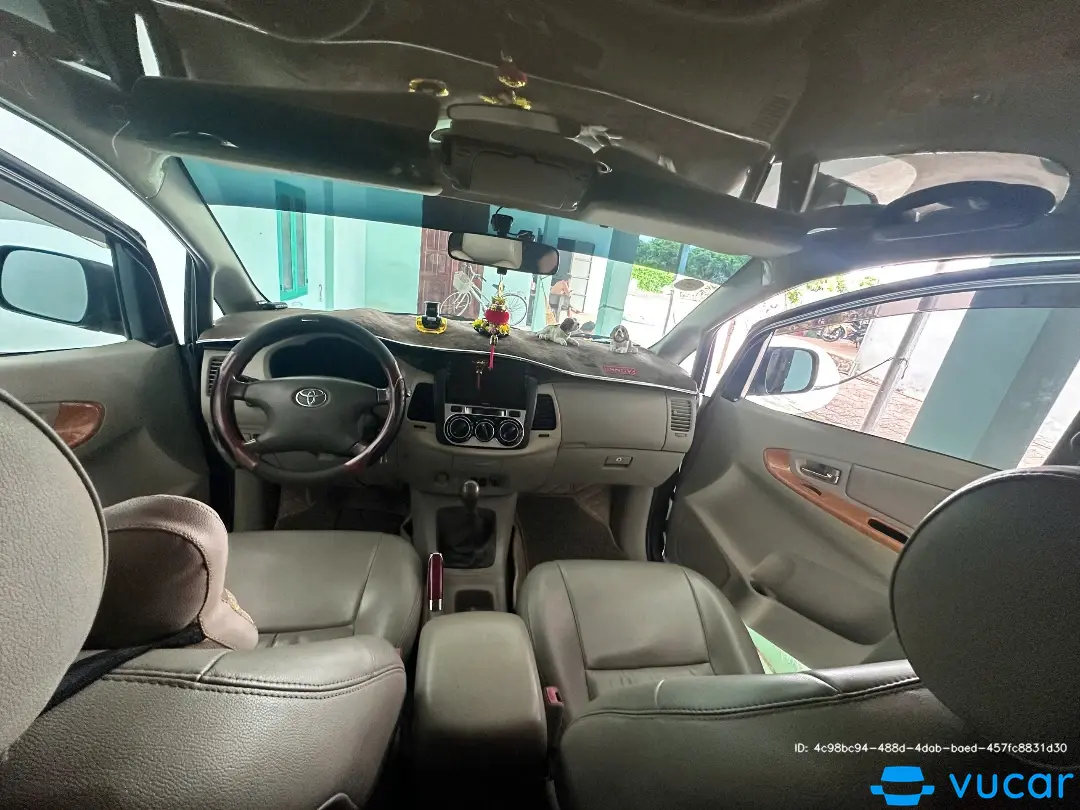 Toyota Innova G 2011 - Nội thất 4