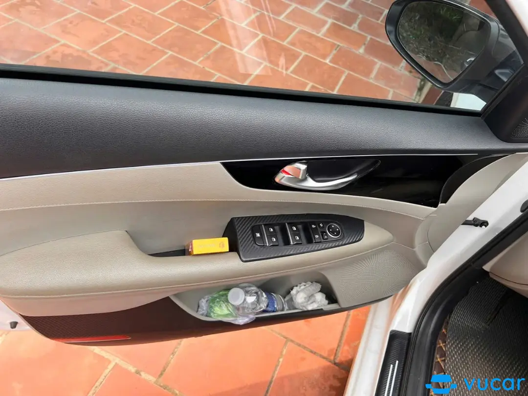 Kia Cerato 1.6 AT Luxury 2021 - Nội thất 4