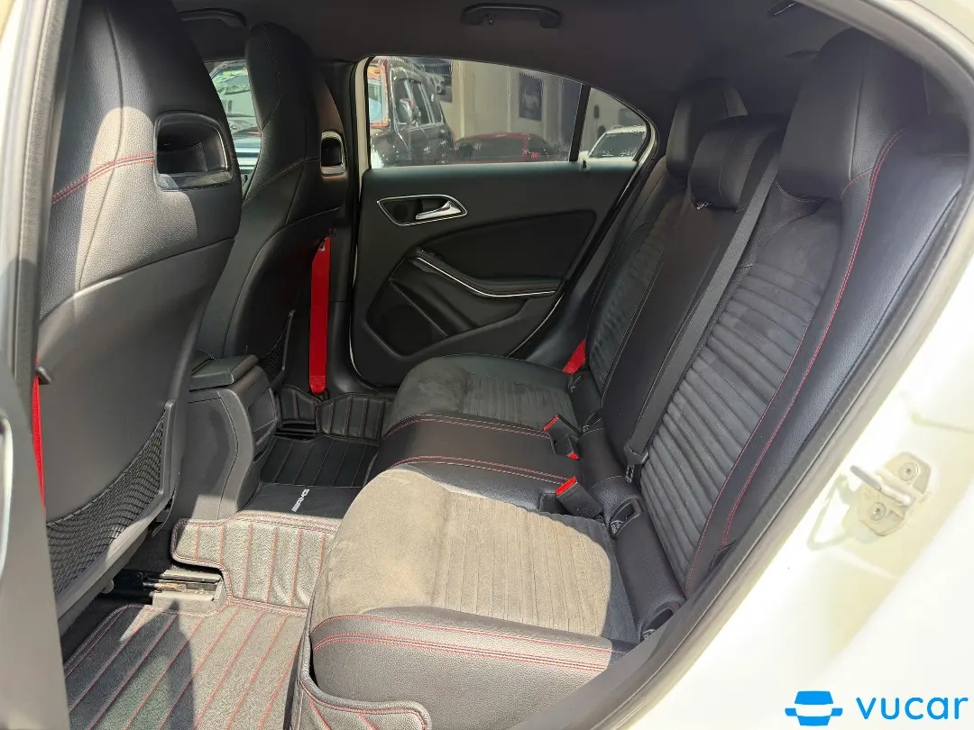 Mercedes A class A250 Sport AMG 2013 - Nội thất 1