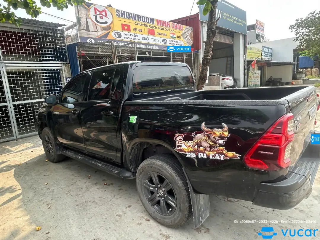 Toyota Hilux AT 2.4 2024 - Ngoại thất 6