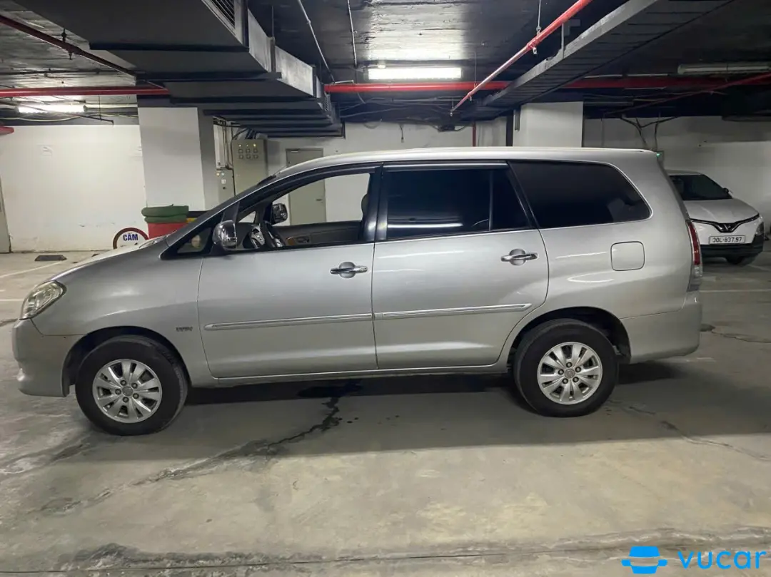 Toyota Innova G 2010  - Ngoại thất 4