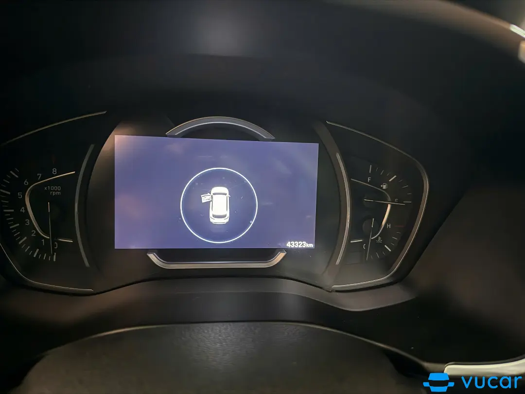 Hyundai Santafe 2.4L HTRAC 2019 - Nội thất 1