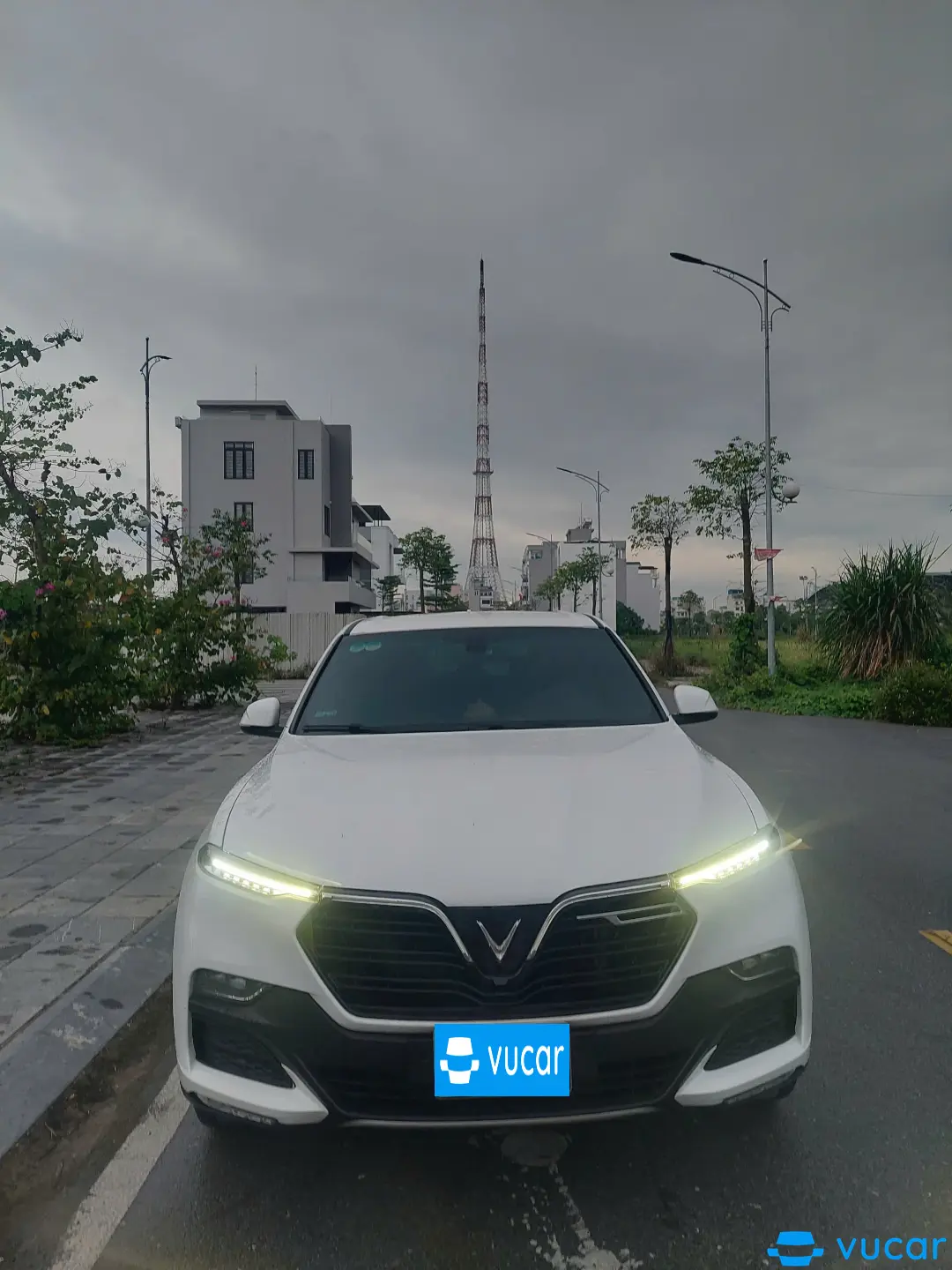 Ảnh xe VinFast Lux sa 2.0 Premium 2.0 AT 2019