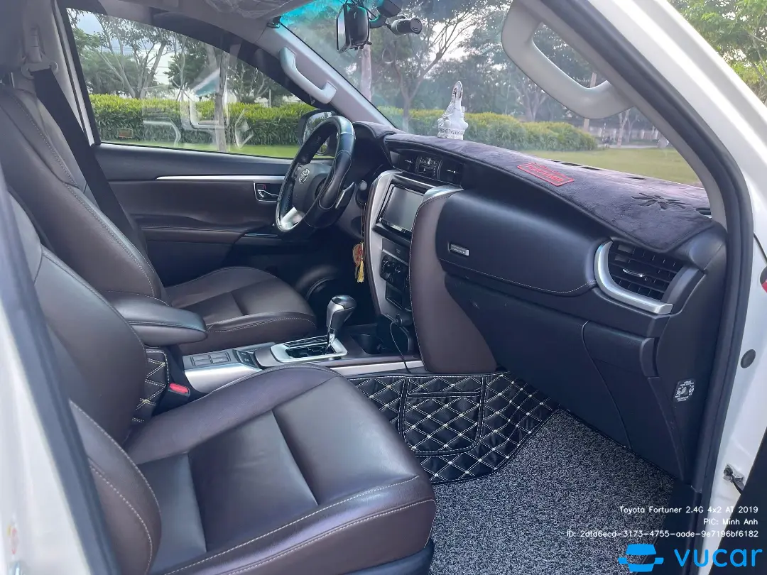 Toyota Fortuner 2.4G 4x2 AT 2018 - Nội thất 3
