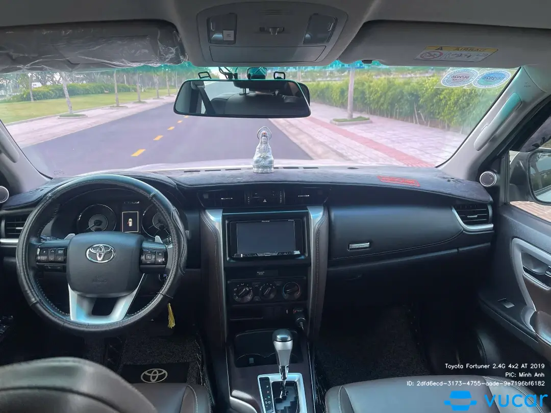 Toyota Fortuner 2.4G 4x2 AT 2018 - Nội thất 4