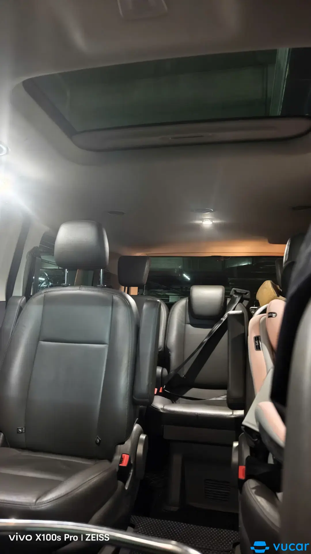 Ford tourneo eco 2.0 2019 - Nội thất 6