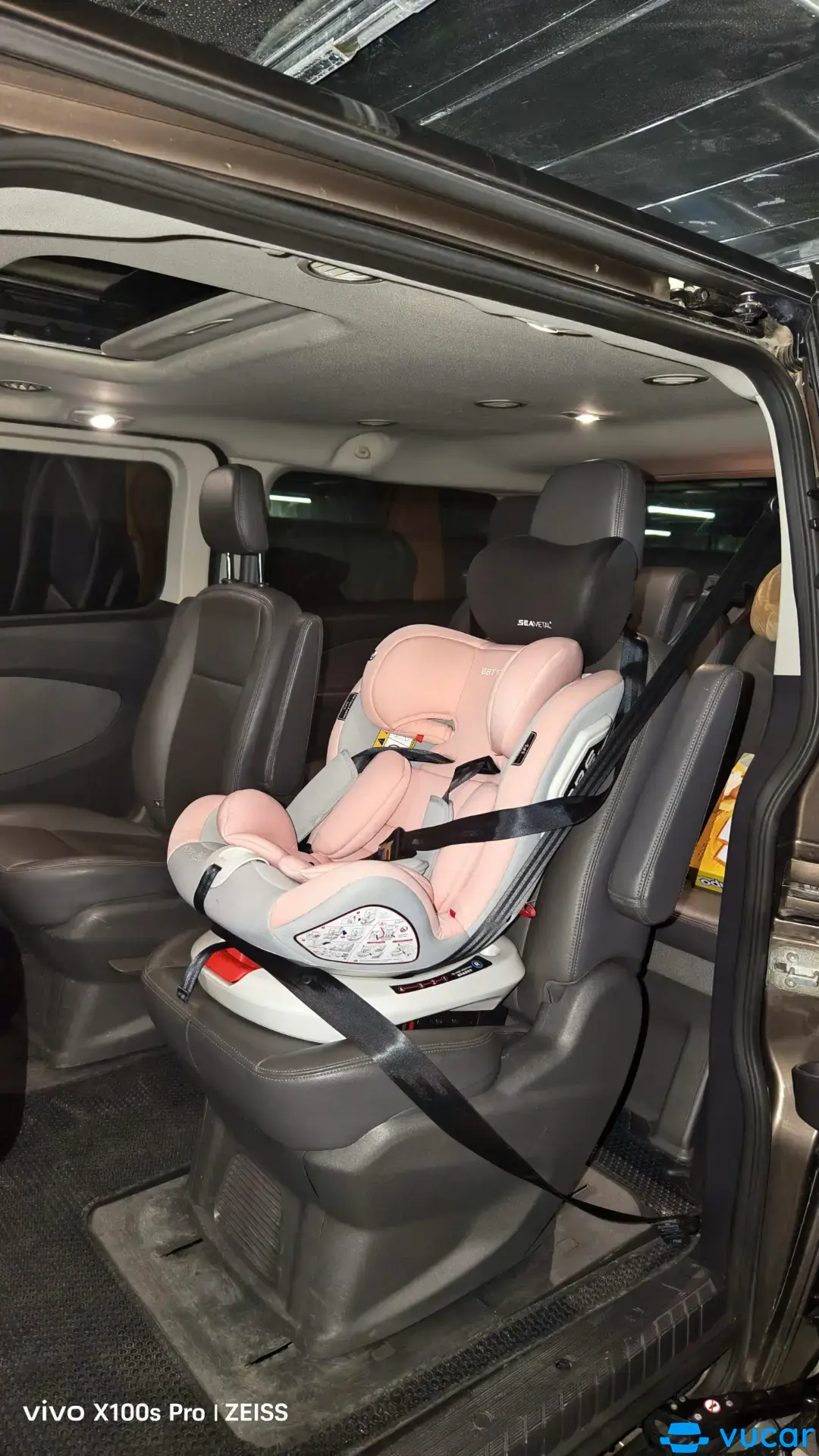 Ford tourneo eco 2.0 2019 - Nội thất 4