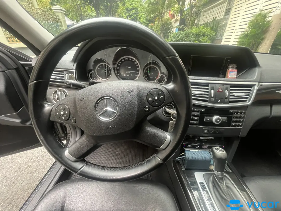 Mercedes E class E250 2009 - Nội thất 3