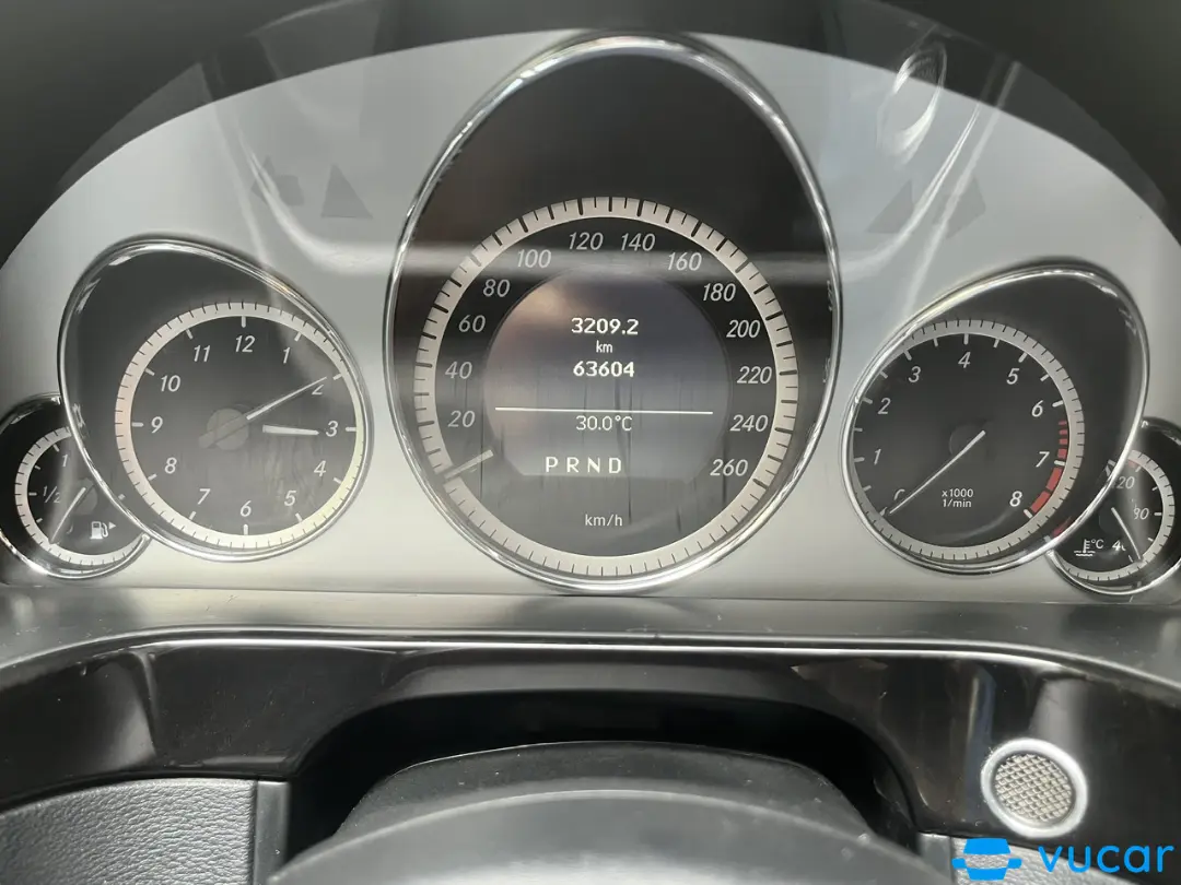 Mercedes E class E250 2009 - Nội thất 4