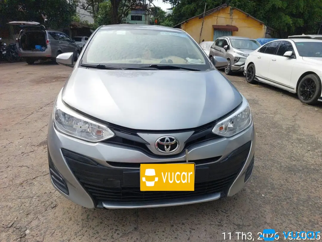 xe Vios E 1.5 . MT 2019. được 200 nghìn km - Ngoại thất 2