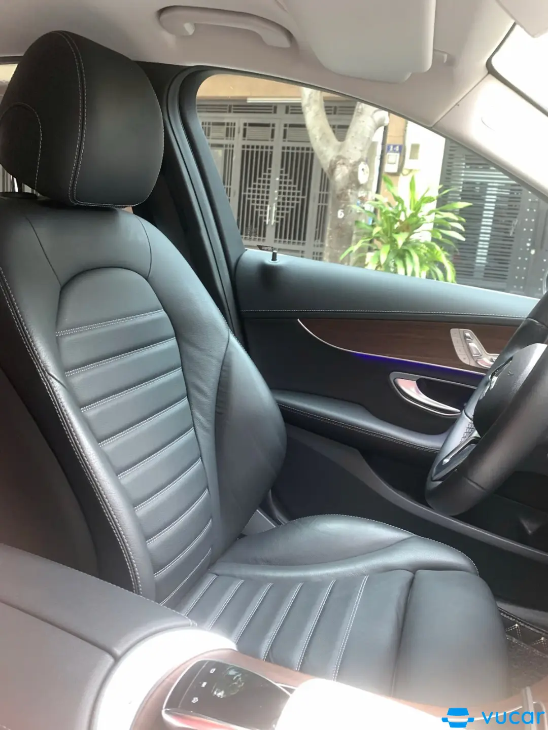 Mercedes C class C200 Exclusive 2019 - Nội thất 6