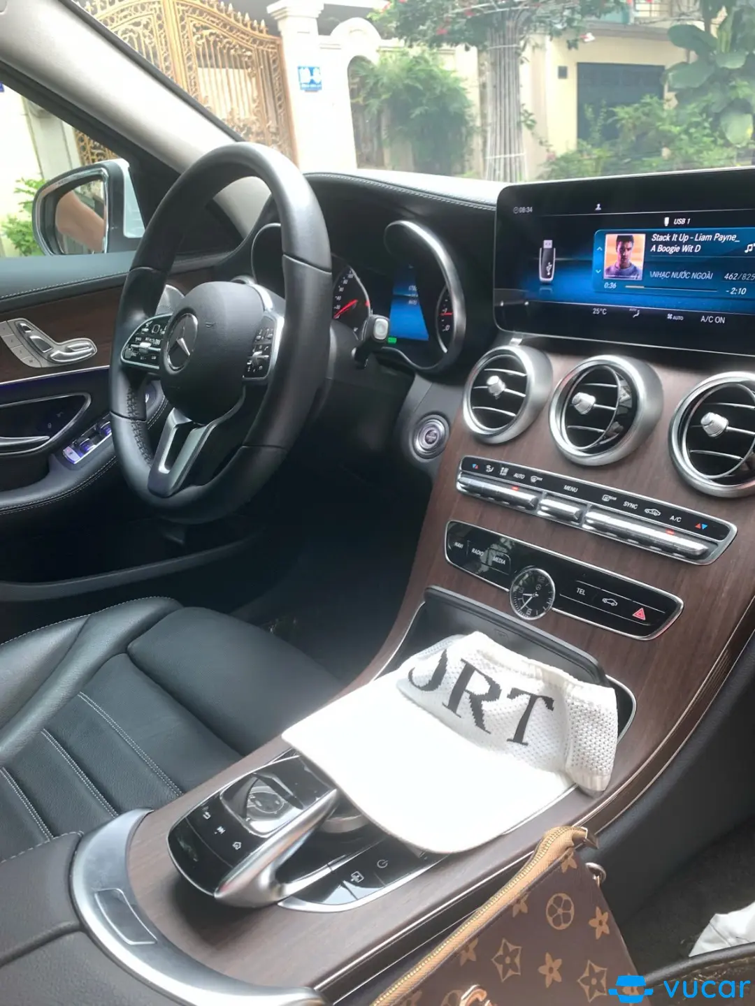 Mercedes C class C200 Exclusive 2019 - Nội thất 7
