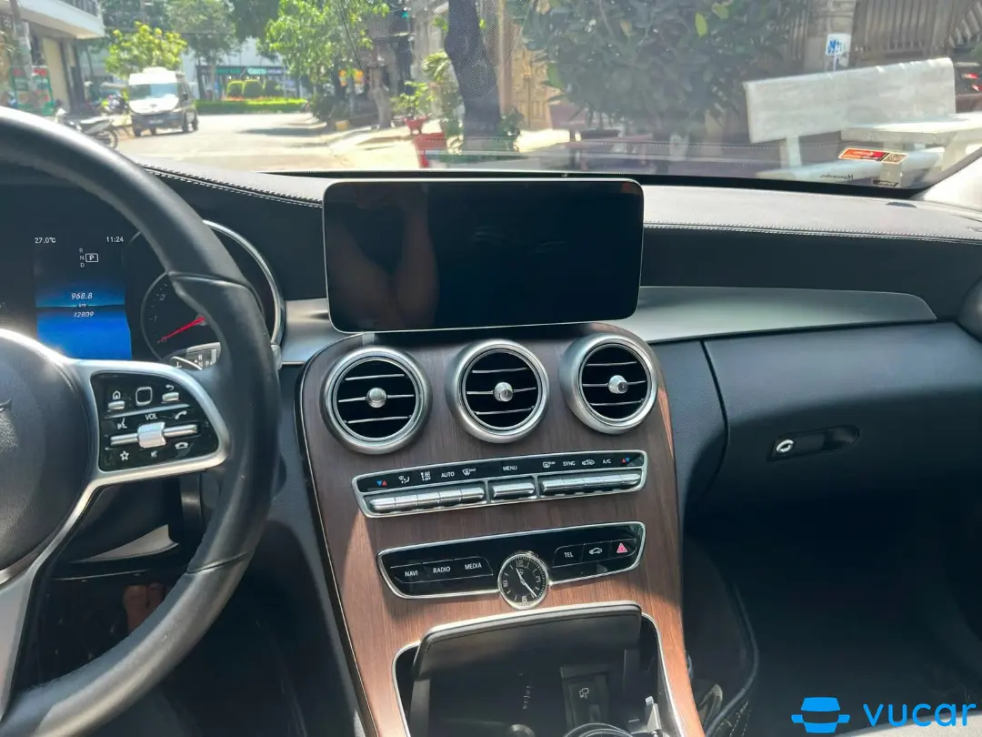 Mercedes C class C200 Exclusive 2019 - Nội thất 12