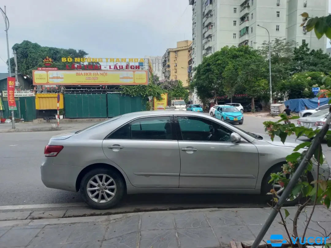 Toyota Camry 2.4 2010 - Ngoại thất 19