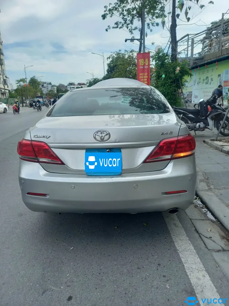Toyota Camry 2.4 2010 - Ngoại thất 5