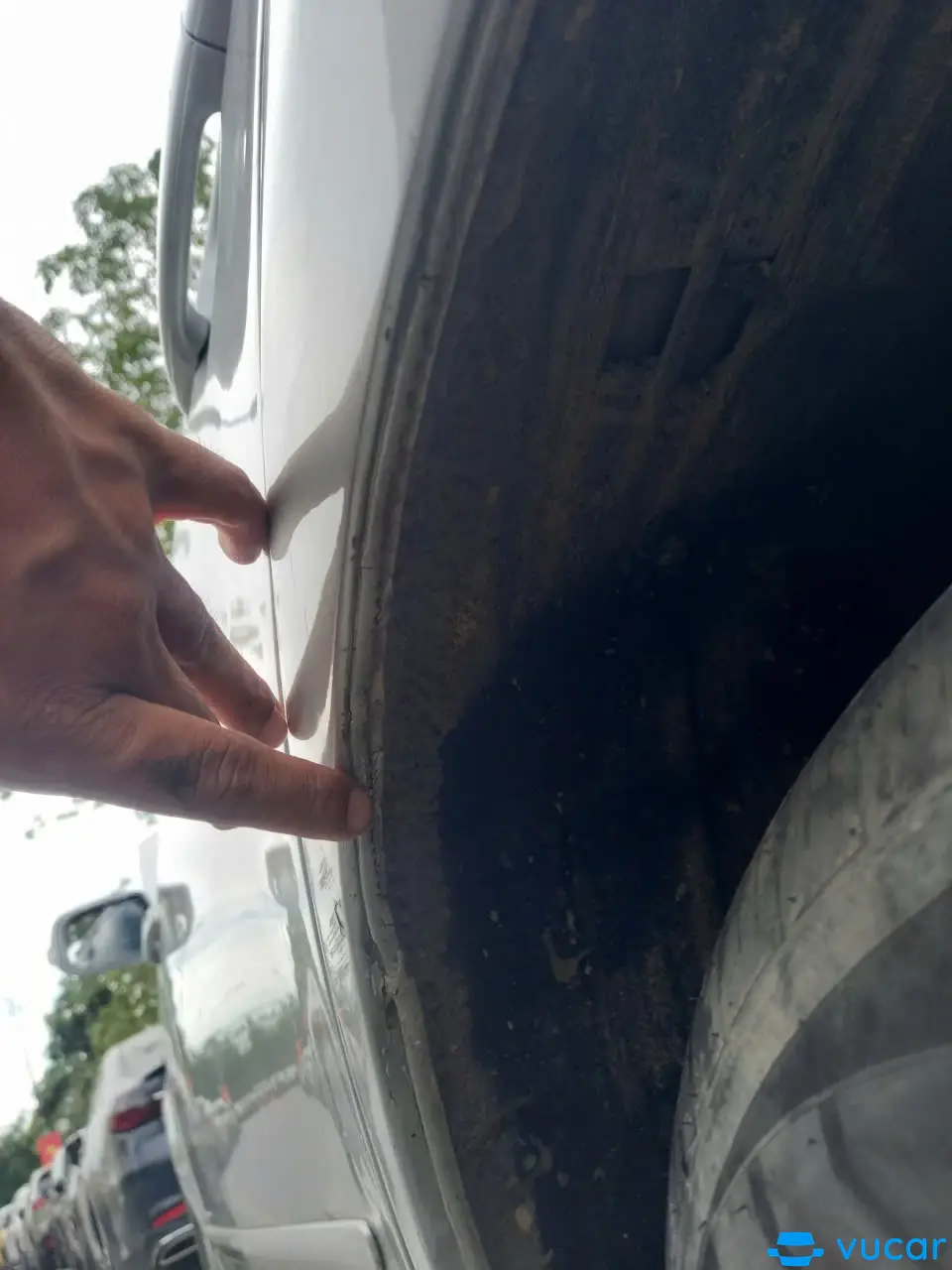 Toyota Camry 2.4 2010 - Ngoại thất 25