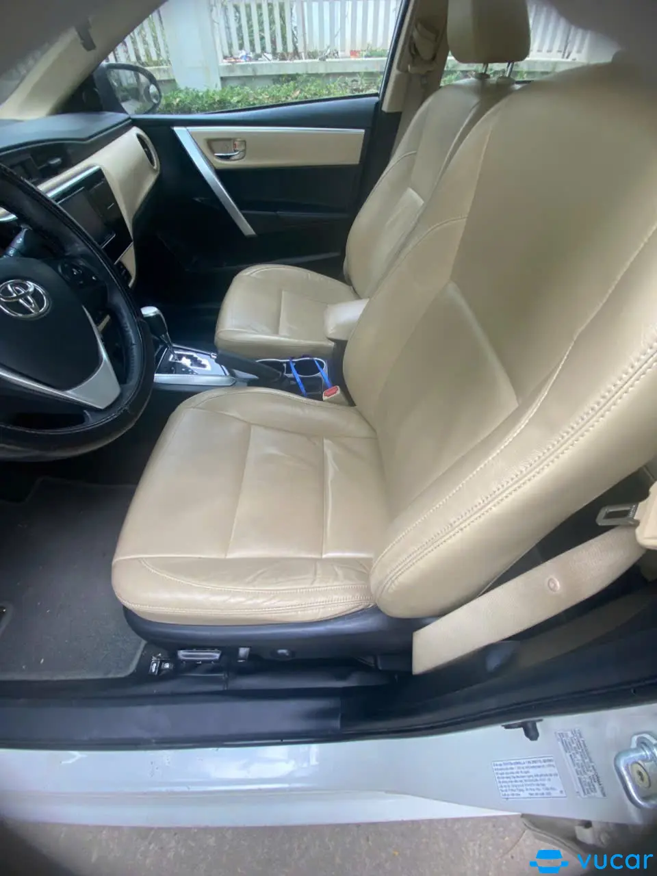 Toyota Corolla altis 1.8E AT 2020 - Nội thất 3
