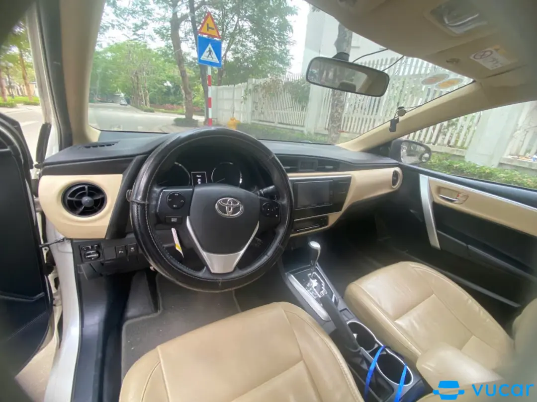 Toyota Corolla altis 1.8E AT 2020 - Nội thất 2