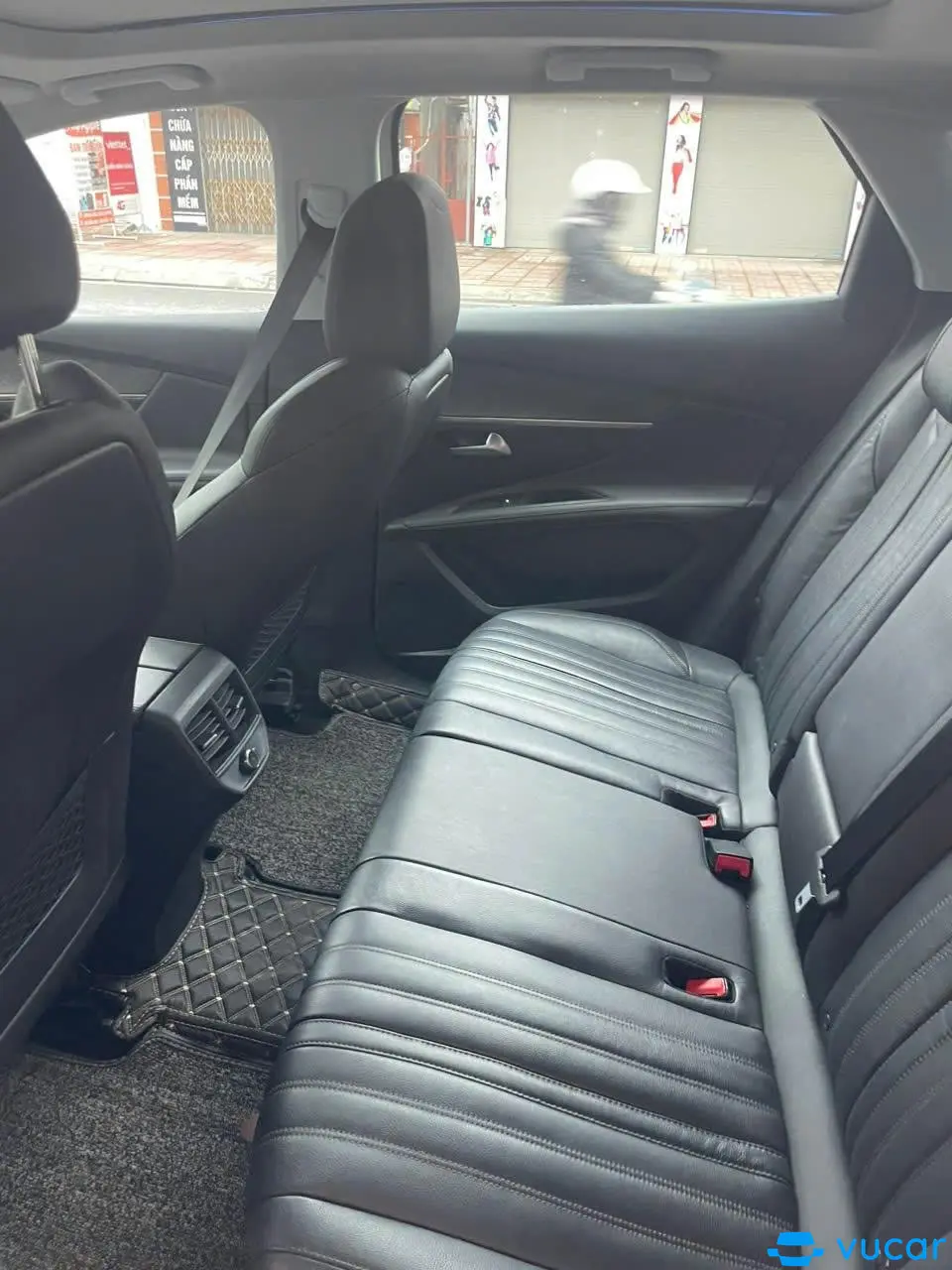 Peugeot 3008 1.6 AT 2018 - Nội thất 2