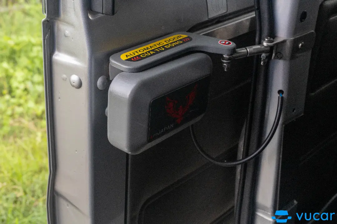Ford Transit LUXURY 2023 - Nội thất 2