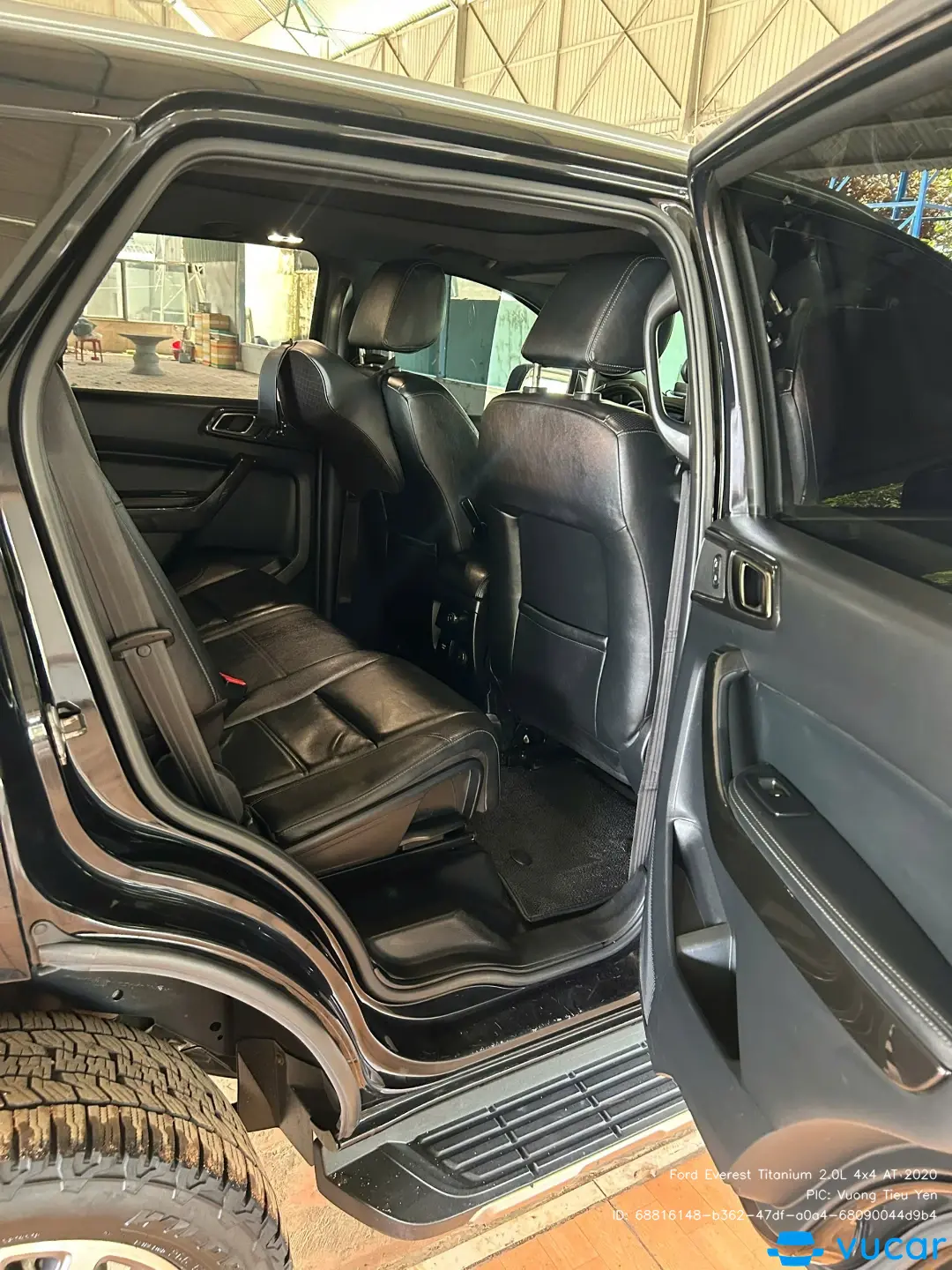 Ford Everest Titanium 2.0L 4x4 AT 2020 - Nội thất 2