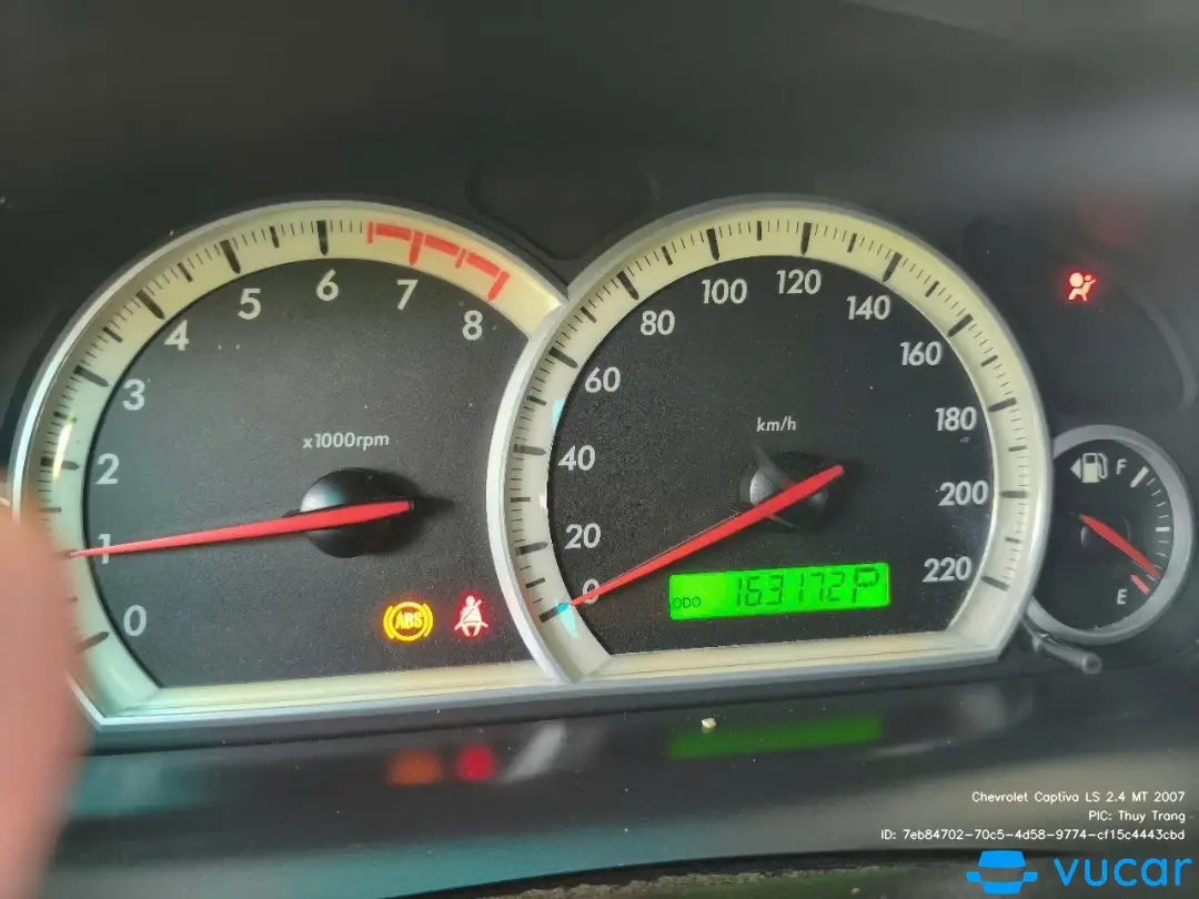 Chevrolet Captiva LS 2.4 MT 2007 - Nội thất 1