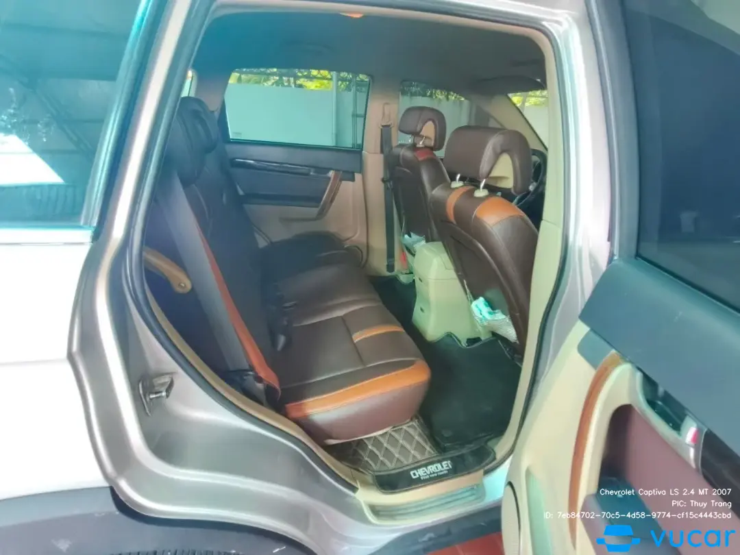 Chevrolet Captiva LS 2.4 MT 2007 - Nội thất 2