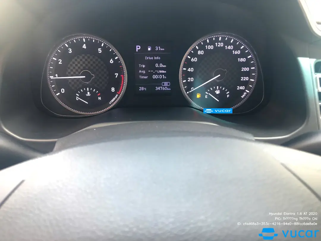 Hyundai Elantra 1.6 AT 2020 - Nội thất 4