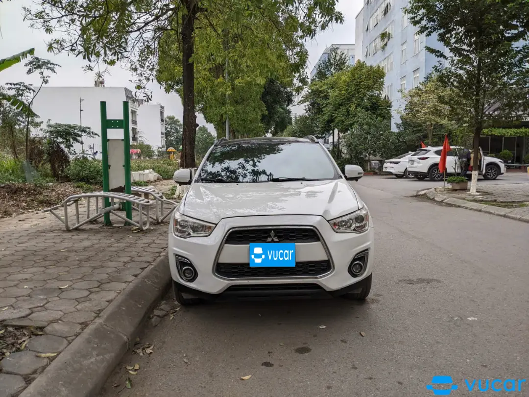 Ảnh xe Mitsubishi Outlander Sport 2.0 CVT Premium 2014 
