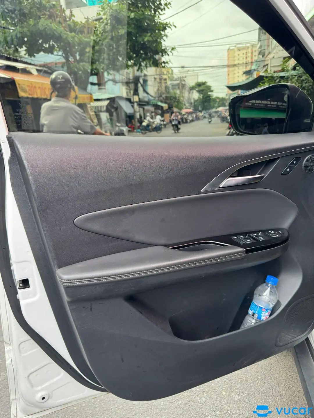 e34 2022 - Nội thất 1
