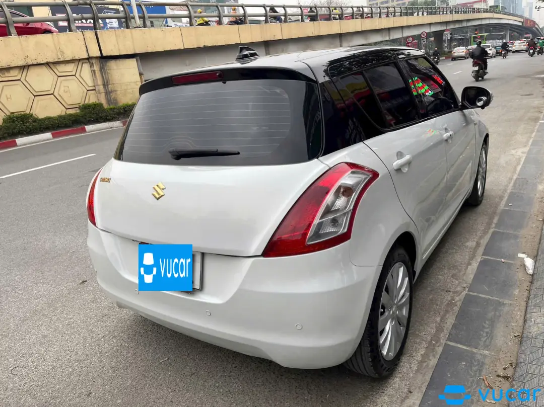 suzuki Swift 2015 - Ngoại thất 6