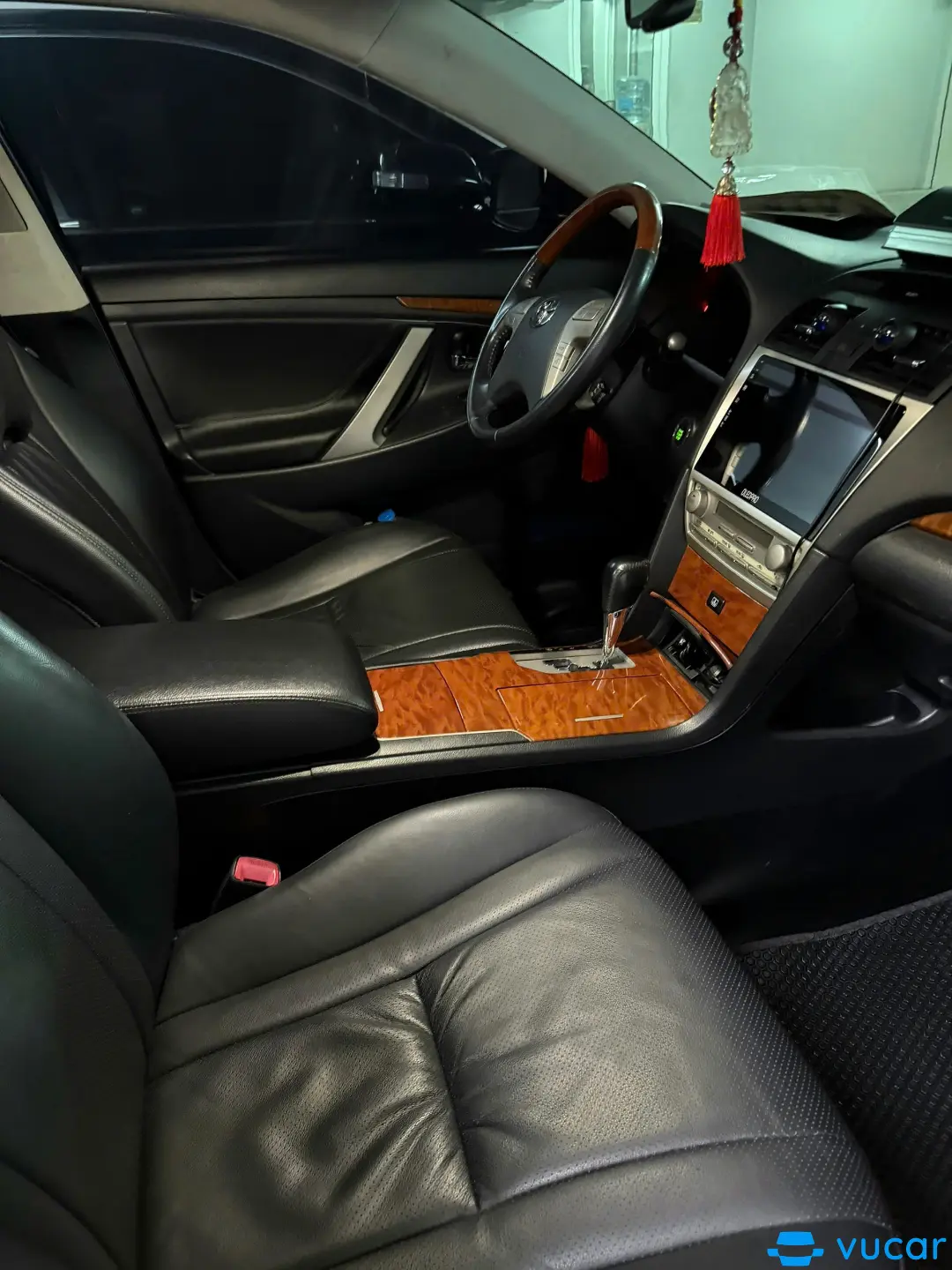 Toyota Camrry 3.5Q 2010 - Nội thất 1