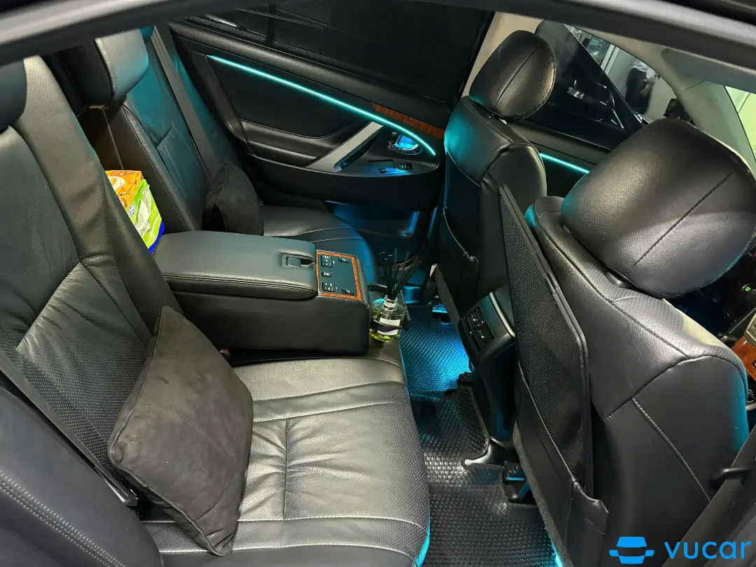 Toyota Camrry 3.5Q 2010 - Nội thất 6