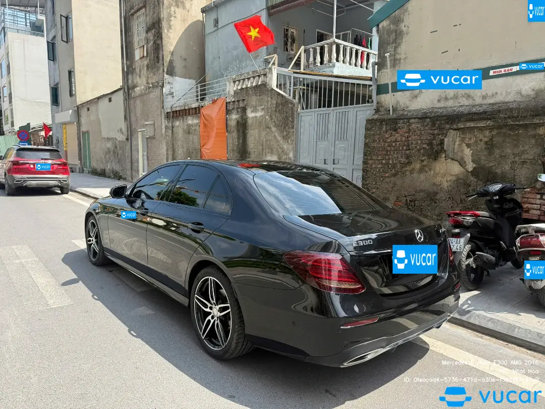Mercedes E class E300 AMG 2016 - Ngoại thất 26