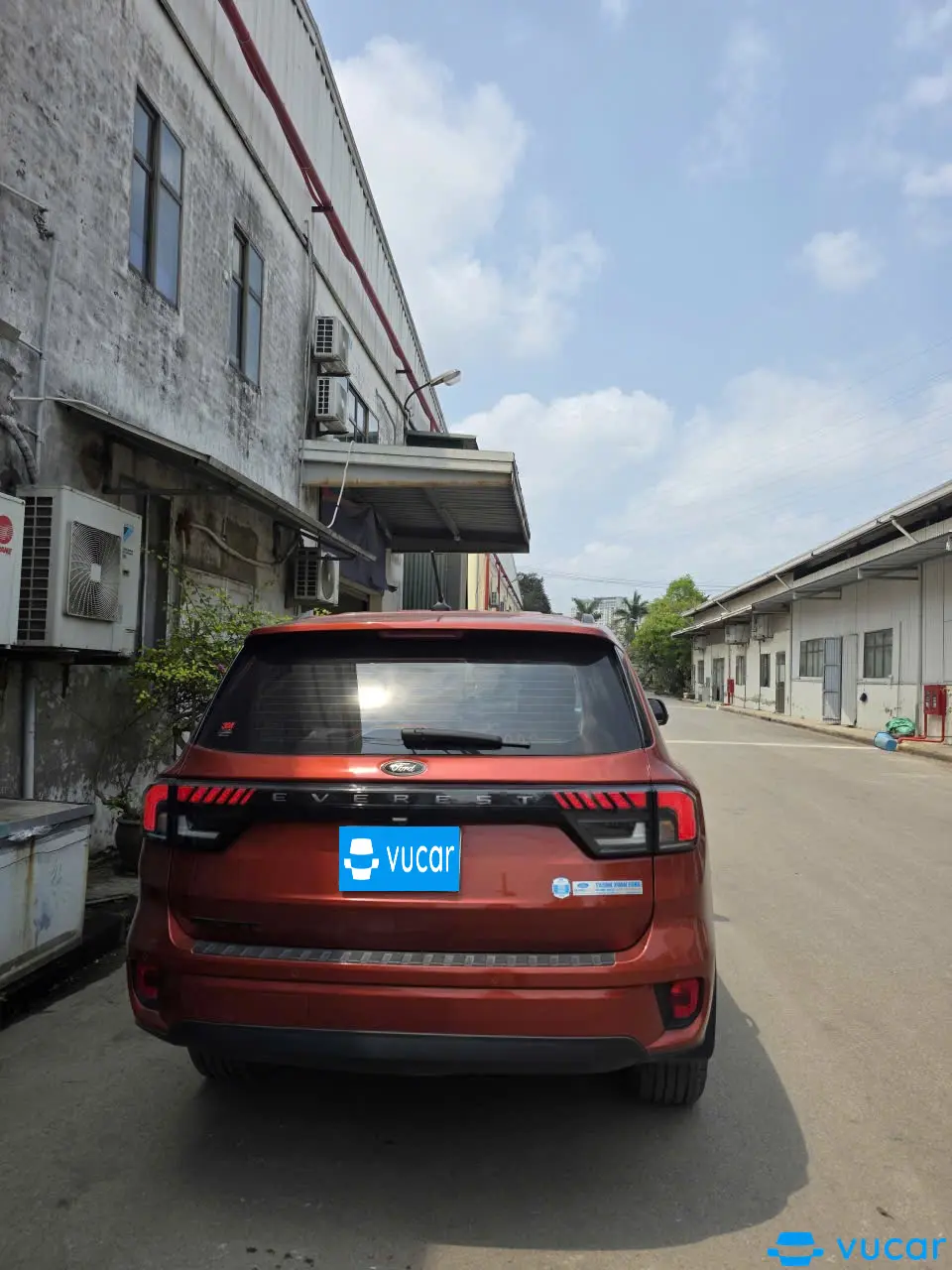 Ảnh xe Ford Everest Sport 2.0L 4x2 AT 2022 - ảnh 4