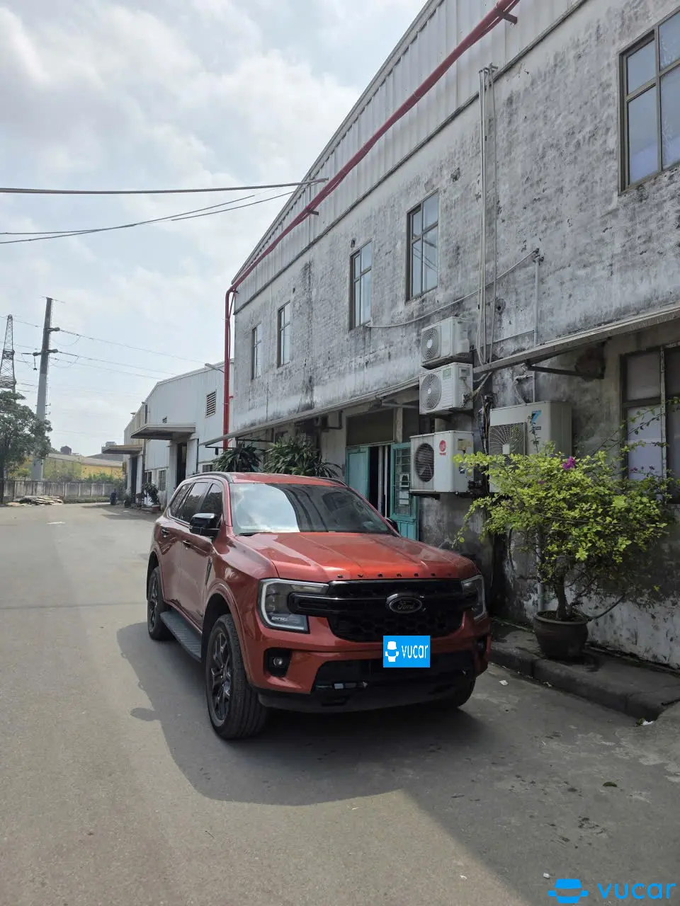 Ảnh xe Ford Everest Sport 2.0L 4x2 AT 2022 - ảnh 3